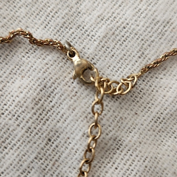 Dior Gold Infinity Necklace Elegant Pendant - Picture 5 of 12